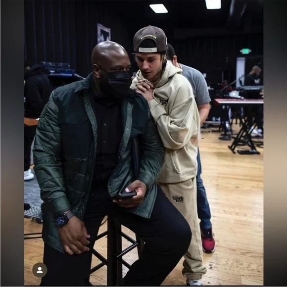 The Local Love Club Sweat Set - Picture 9 of 9